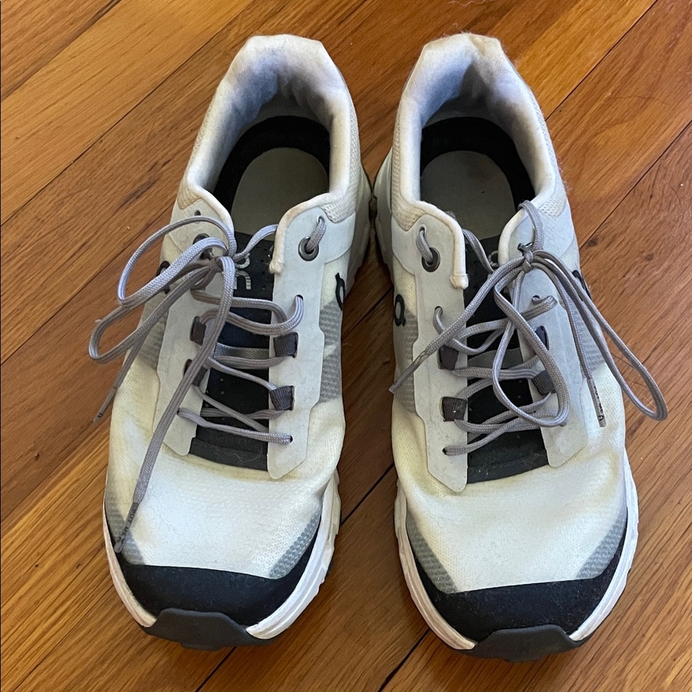 On Running White and Black Women's Sneakers